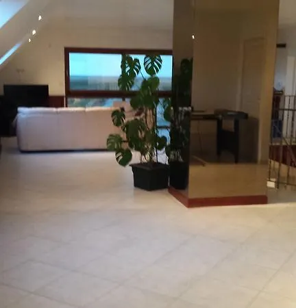 Au Caprice Du Mont فندق مبيت وإفطار