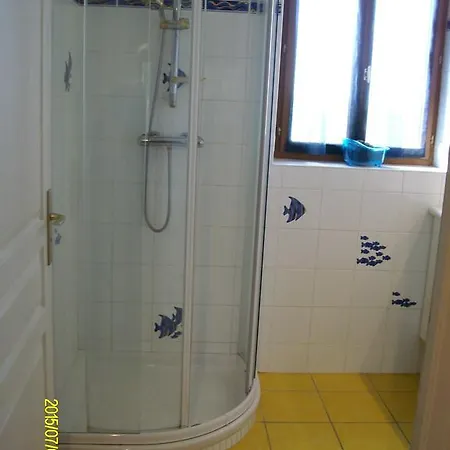 Au Caprice Du Mont فندق مبيت وإفطار Vains