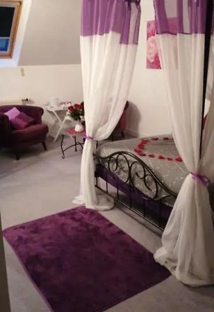 فندق مبيت وإفطار Au Caprice Du Mont 3*